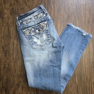 Miss Me Distressed Cropped Jeans 26